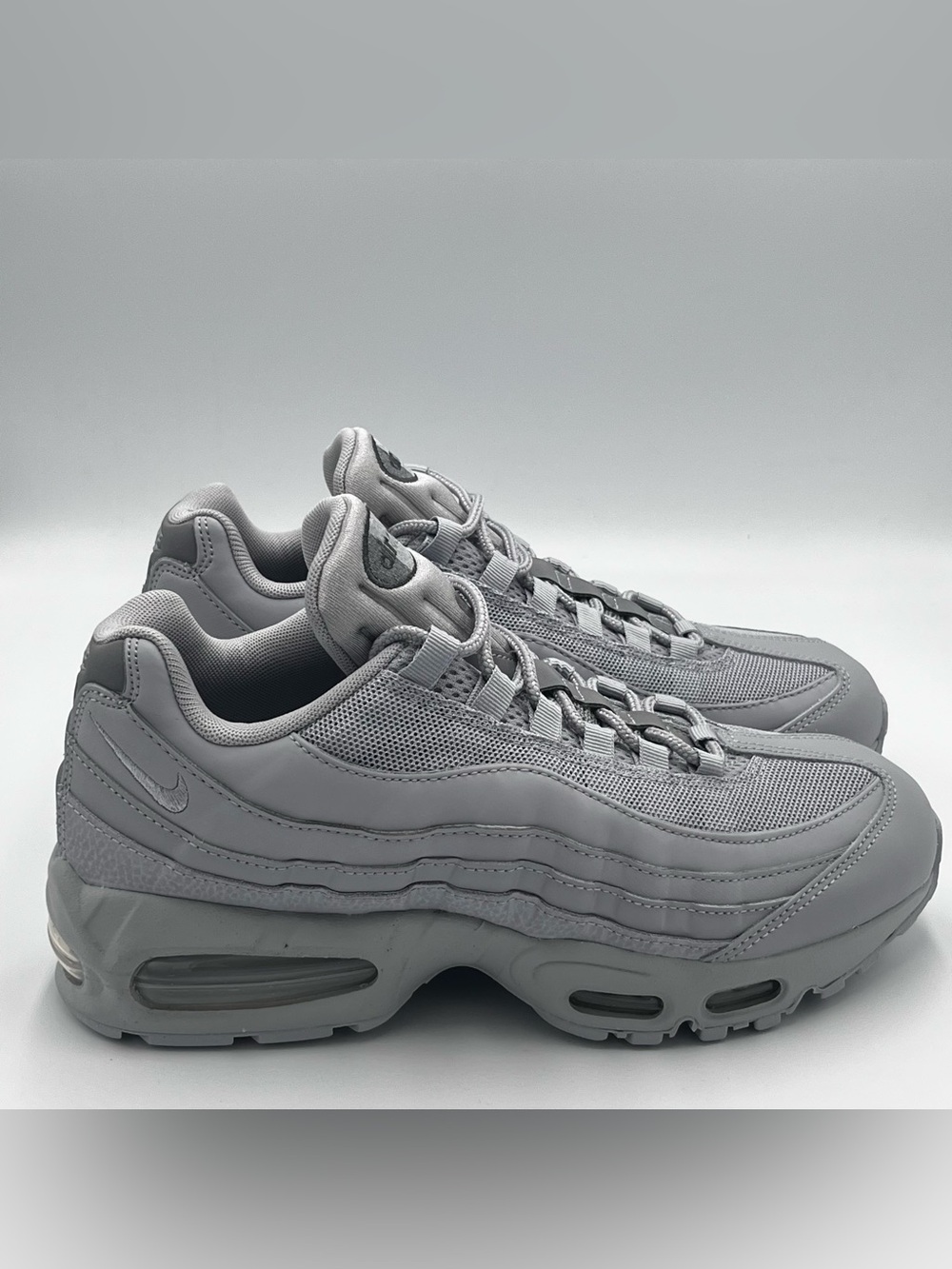 Nike Air Max 95 Big Bubble Wolf Grey Low-Top Lace-Up Sneaker Men’s 8 Women’s 9.5